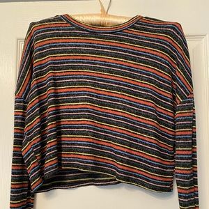 Long sleeve crop top